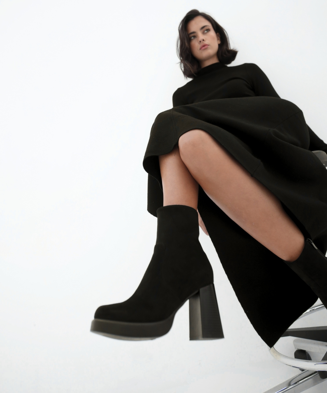 Botins salto bico quadrado image number null